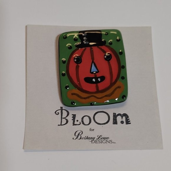 Sharon Bloom Halloween Pin - Jack O Lantern Pumpkin - Bethany Lowe Designs - Picture 1 of 2